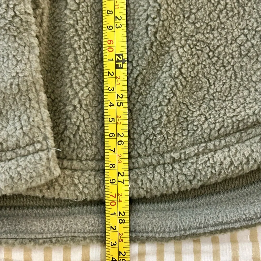 L.L Bean Cozy Cottage Fleece Green Button Down- M - Picture 9 of 11